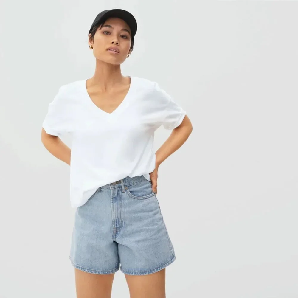 Everlane The Organic Cotton Slouchy V Neck in White - sz Small